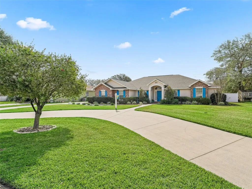 10230 Barrington Court Leesburg FL 34788