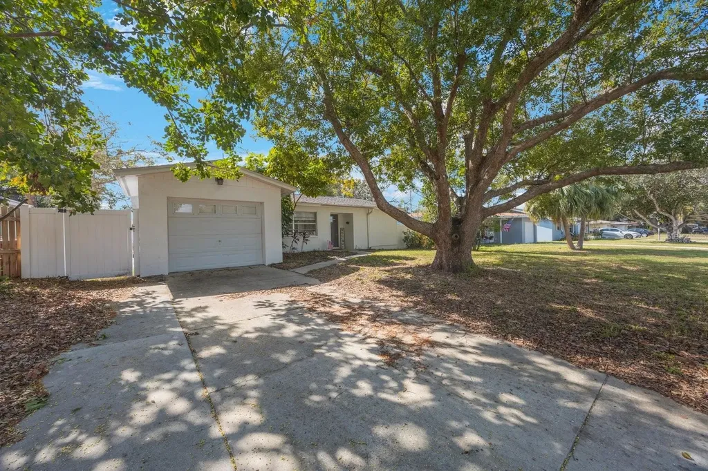 1937 Palm Drive Clearwater FL 33763