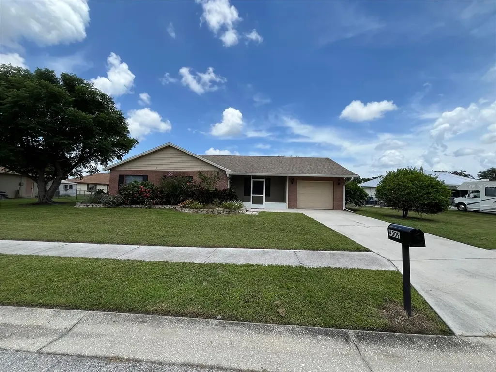 4509 30th Street Circle E Bradenton FL 34203