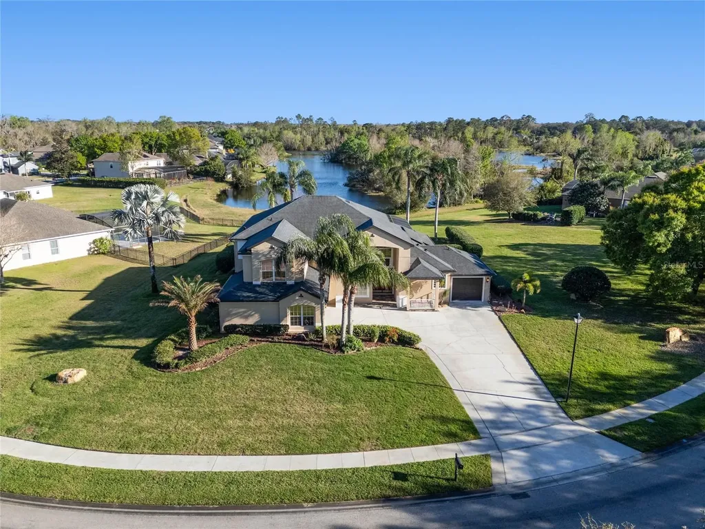 642 Osprey Lakes Circle Chuluota FL 32766
