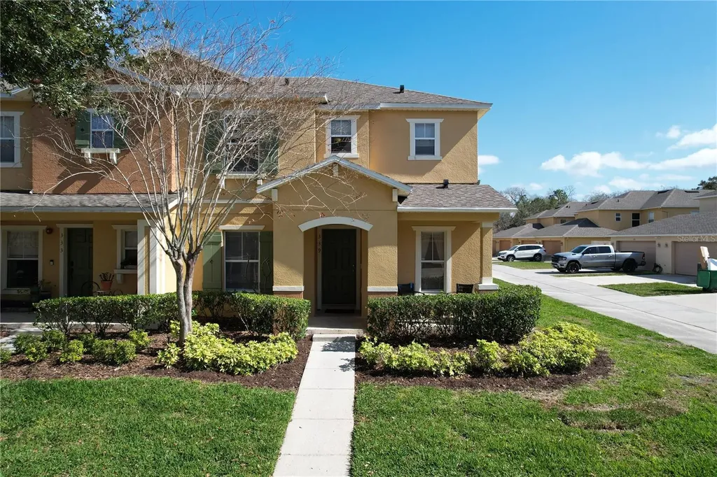 339 Winter Nellis Circle Winter Garden FL 34787