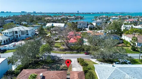 1555 Flower Drive Sarasota FL 34239