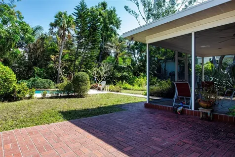 1555 Flower Drive Sarasota FL 34239