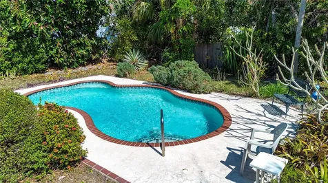 1555 Flower Drive Sarasota FL 34239