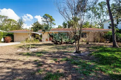 1555 Flower Drive Sarasota FL 34239