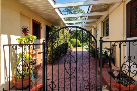 1555 Flower Drive Sarasota FL 34239
