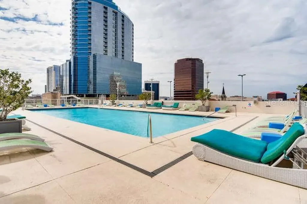150 E Robinson Street Orlando FL 32801