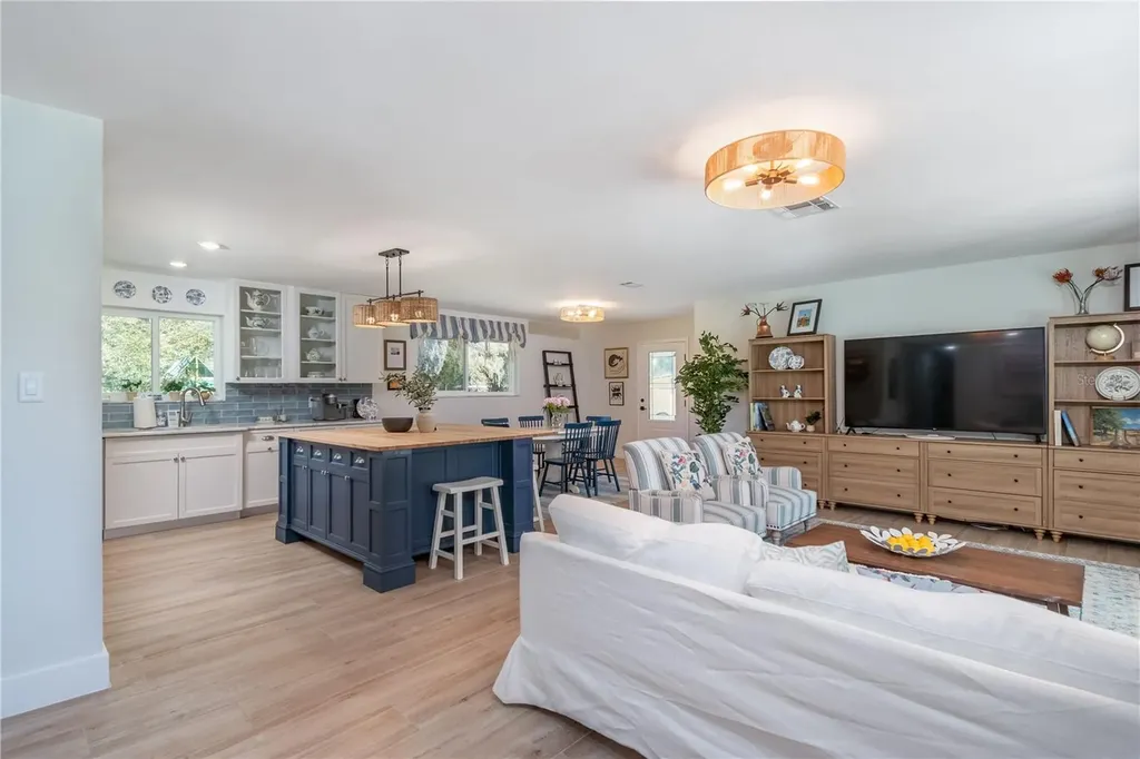 1631 NE 165th Street Citra FL 32113