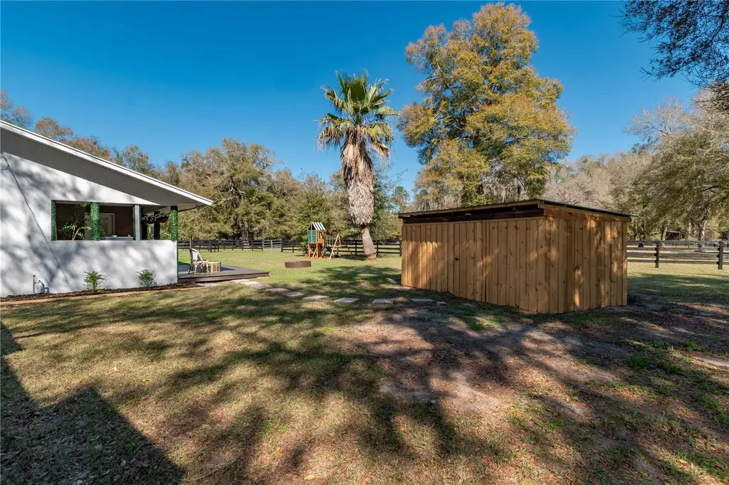 1631 NE 165th Street Citra FL 32113
