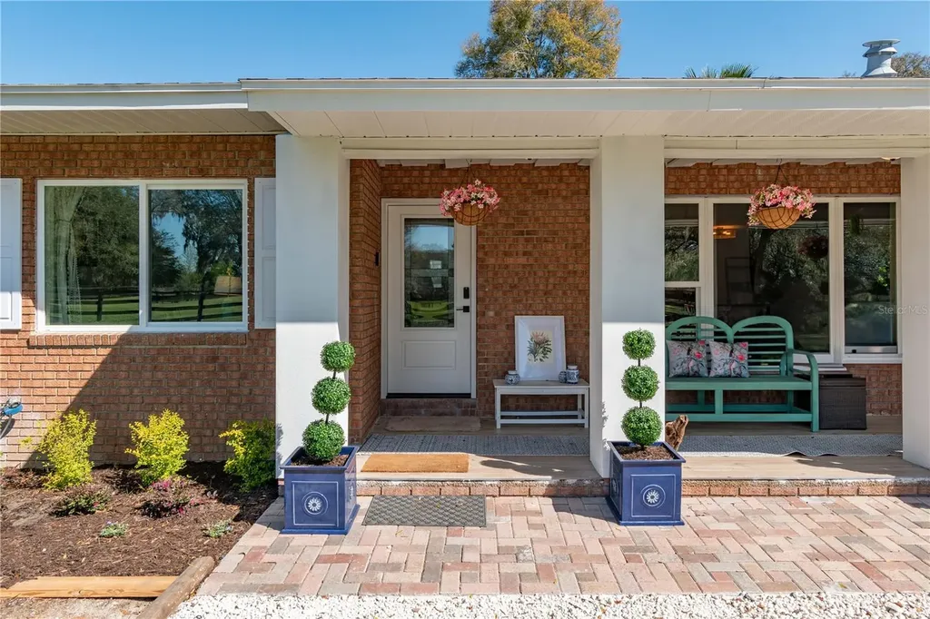 1631 NE 165th Street Citra FL 32113