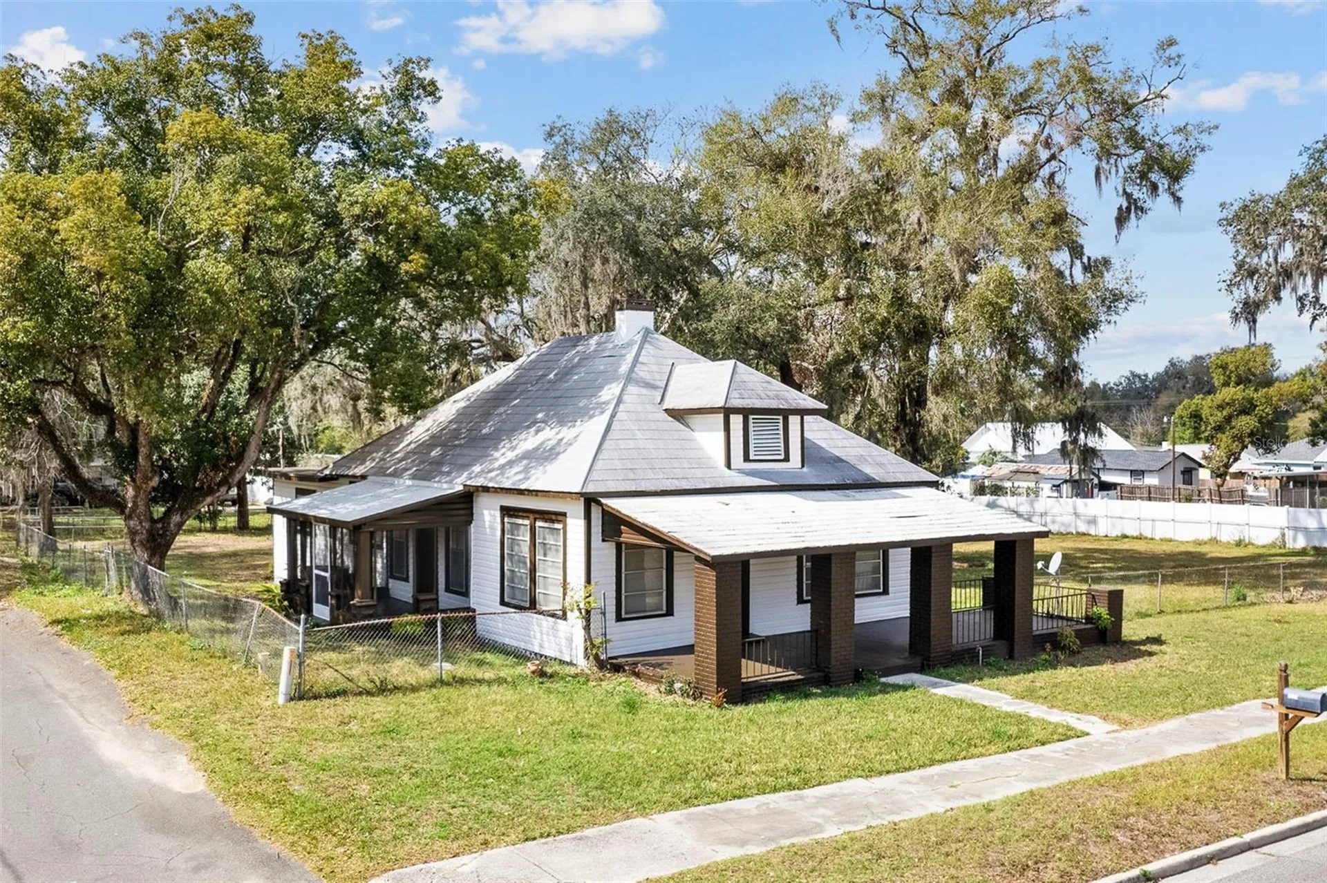 14329 14th Street Dade City FL 33523