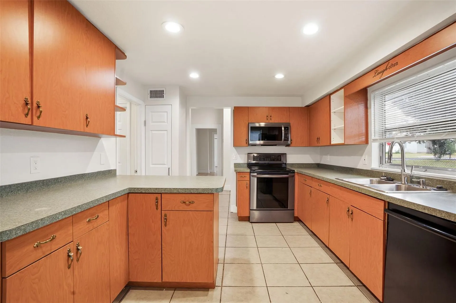 14329 14th Street Dade City FL 33523