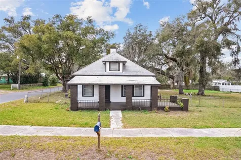14329 14th Street Dade City FL 33523