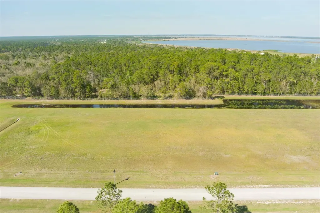 4540 Lindbergh Lot 94 Drive Frostproof FL 33843