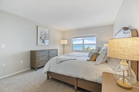 800 Benjamin Franklin Drive Sarasota FL 34236