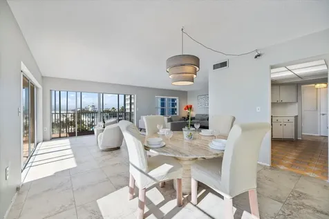 800 Benjamin Franklin Drive Sarasota FL 34236