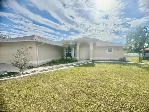 1310 SW 10th Street Cape Coral FL 33991