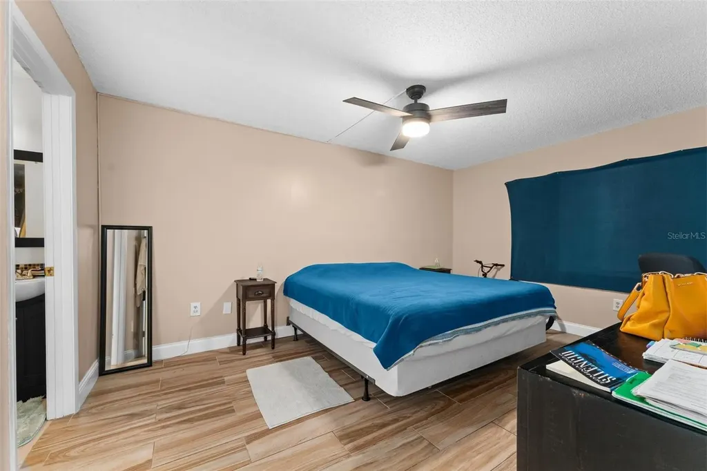 5201 Vineland Road Orlando FL 32811