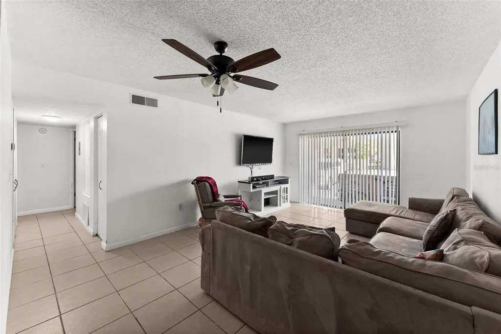 5201 Vineland Road Orlando FL 32811