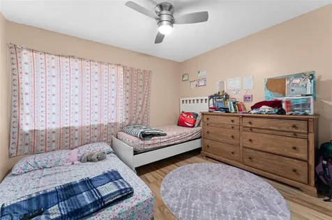 5201 Vineland Road Orlando FL 32811