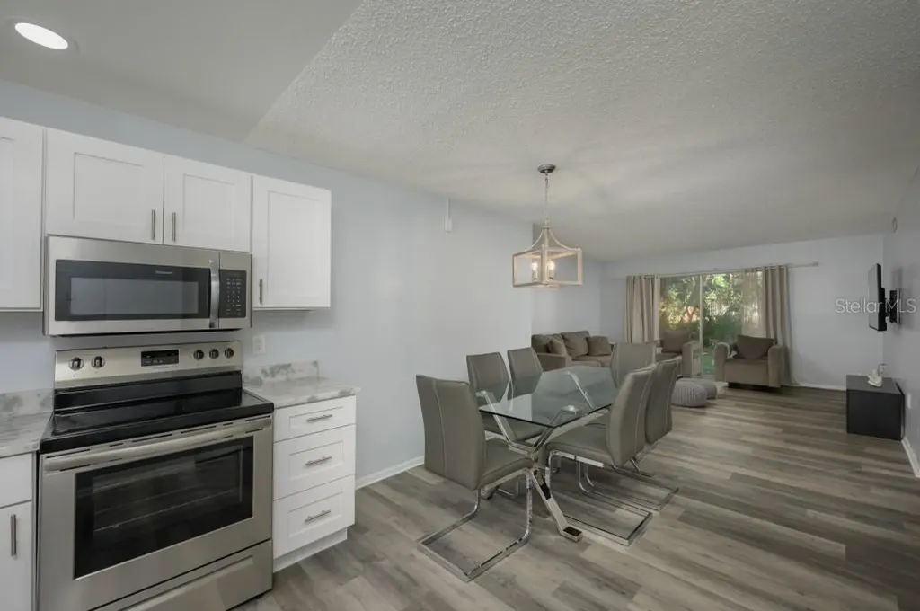 2625 Pine Lake Terrace Sarasota FL 34237
