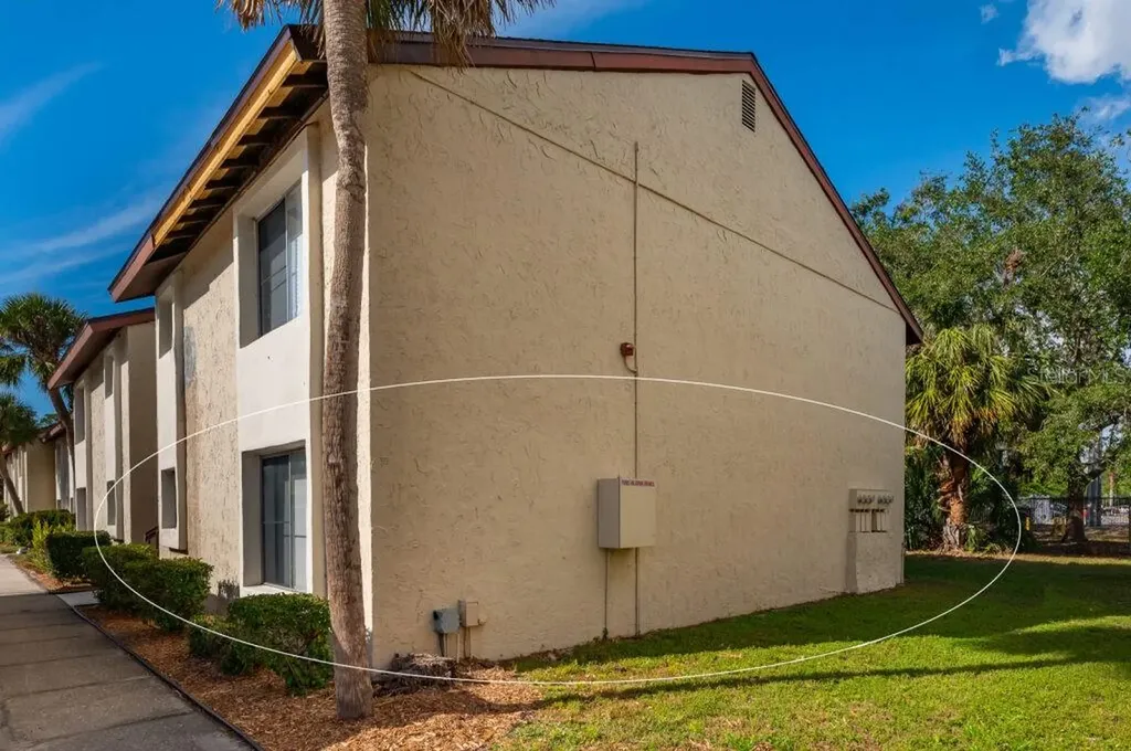 2625 Pine Lake Terrace Sarasota FL 34237
