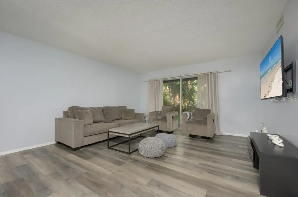 2625 Pine Lake Terrace Sarasota FL 34237