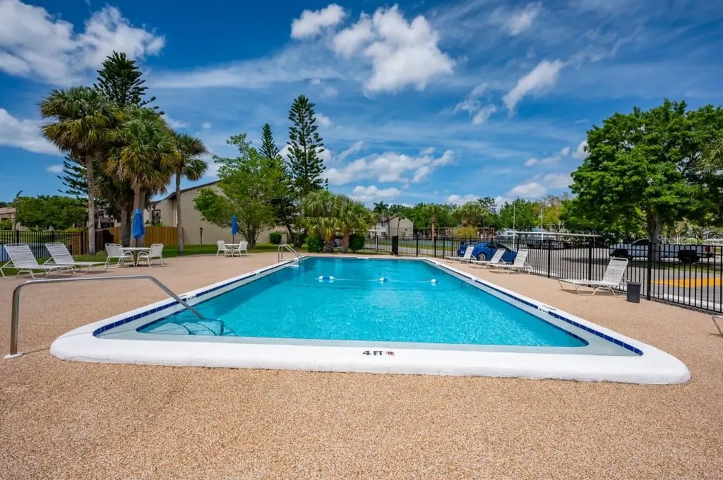 2625 Pine Lake Terrace Sarasota FL 34237