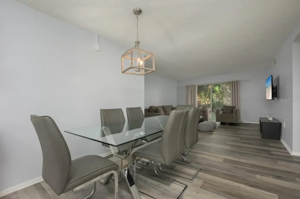 2625 Pine Lake Terrace Sarasota FL 34237