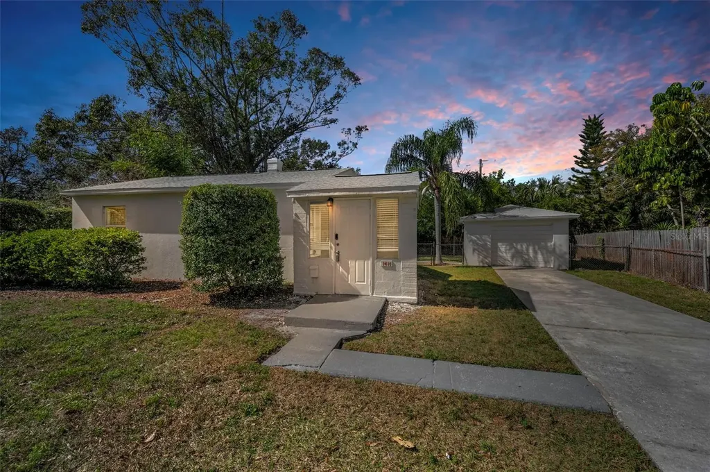 1611 Canterbury Road N St Petersburg FL 33710