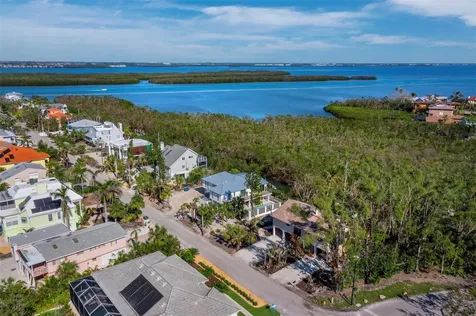 650 Penfield Street Longboat Key FL 34228