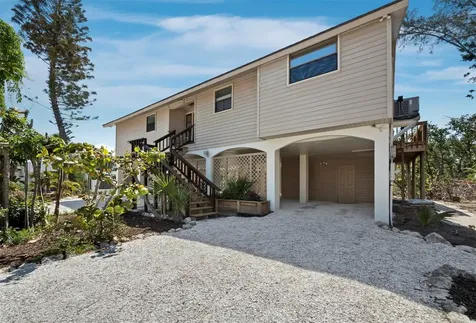 650 Penfield Street Longboat Key FL 34228