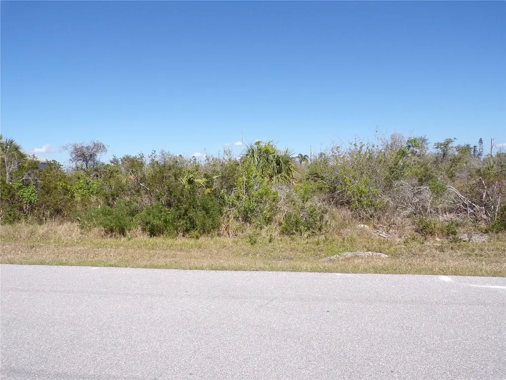 15547 Mccomb Circle Port Charlotte FL 33981