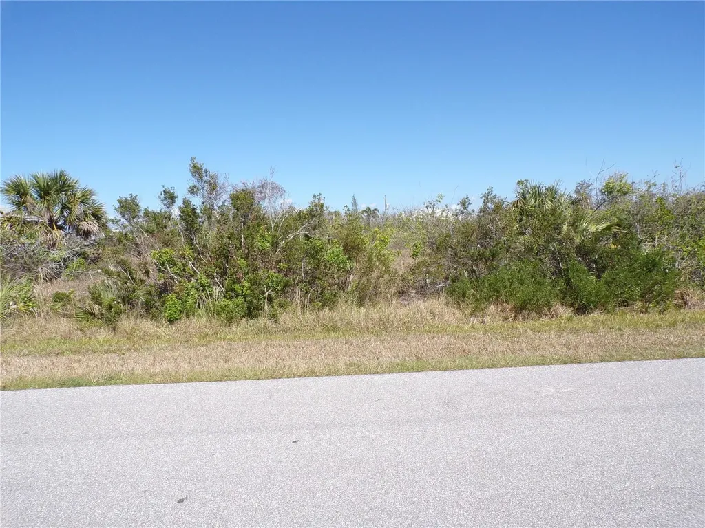 15547 Mccomb Circle Port Charlotte FL 33981