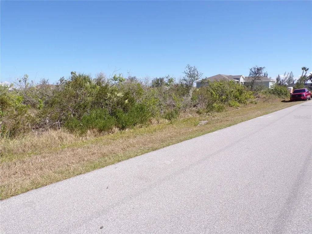 15547 Mccomb Circle Port Charlotte FL 33981