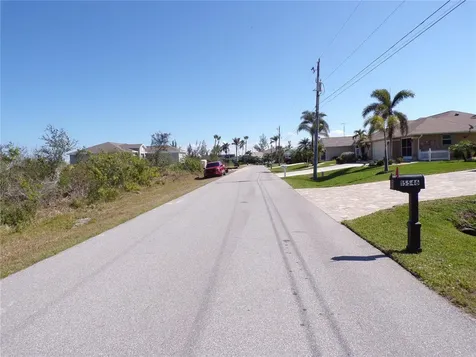 15547 Mccomb Circle Port Charlotte FL 33981