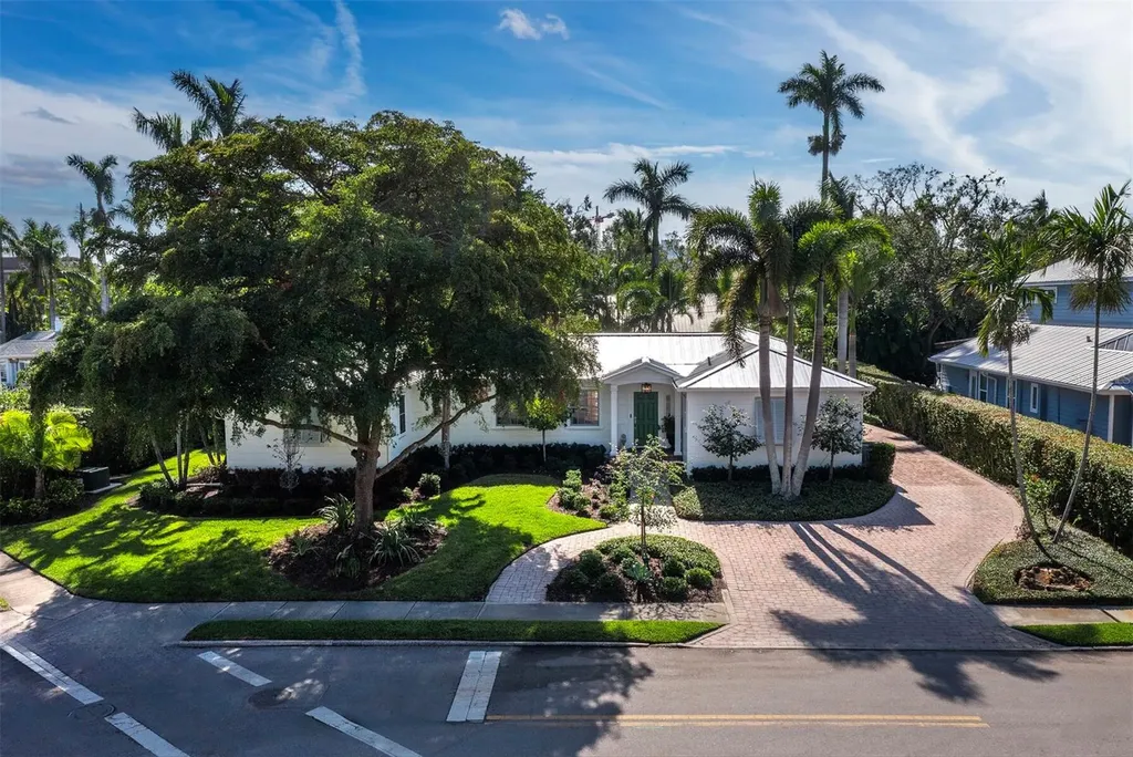 1950 Alta Vista Street Sarasota FL 34236