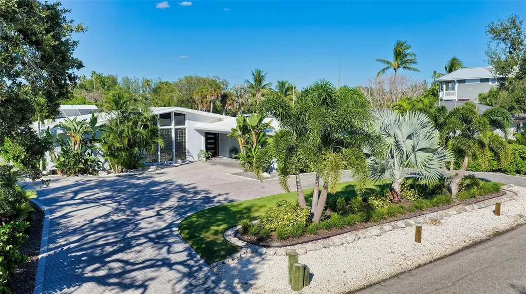 619 Buttonwood Drive Longboat Key FL 34228
