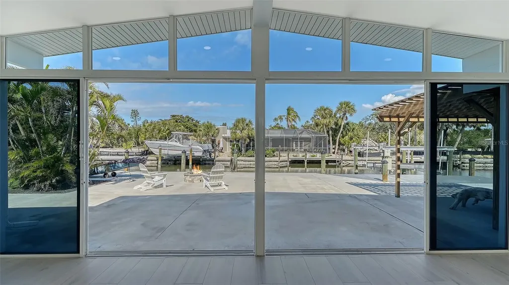 619 Buttonwood Drive Longboat Key FL 34228