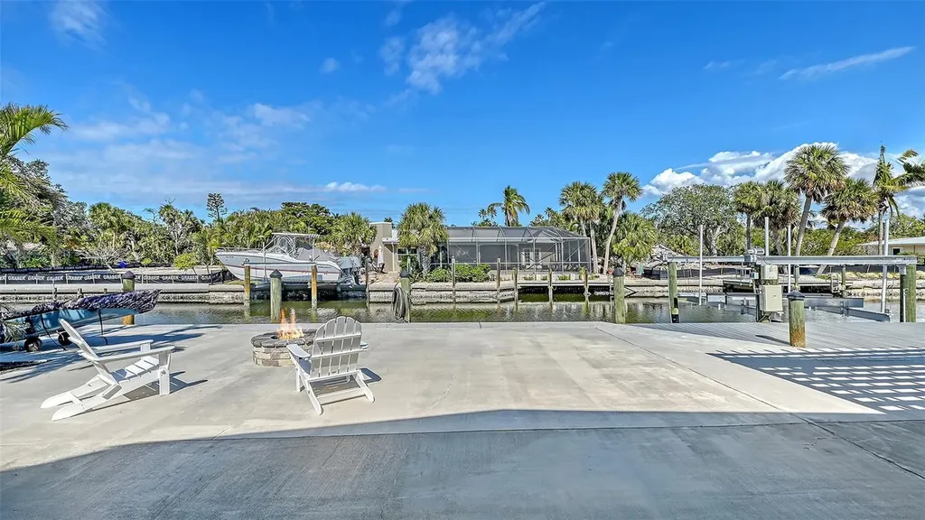 619 Buttonwood Drive Longboat Key FL 34228
