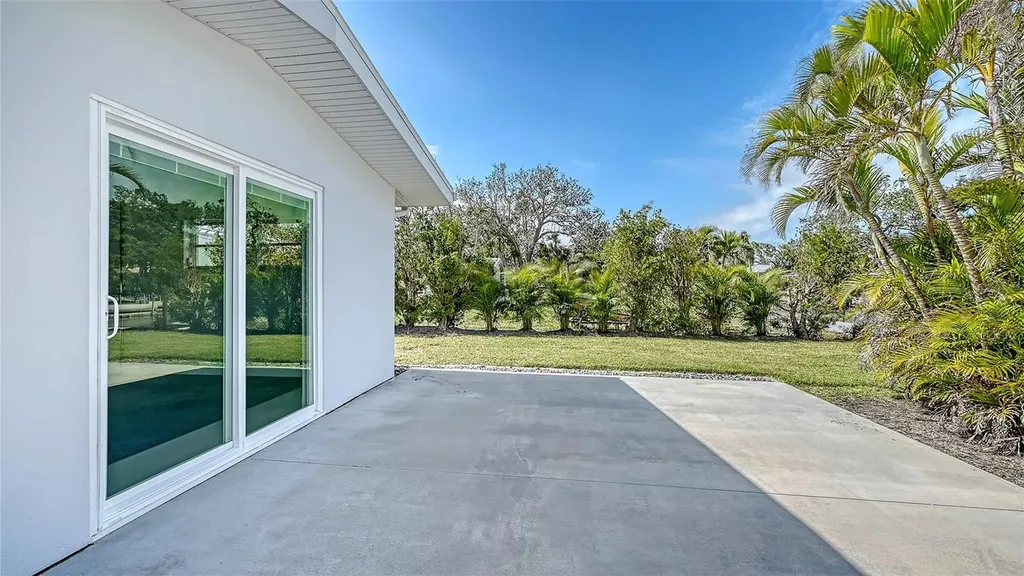 619 Buttonwood Drive Longboat Key FL 34228