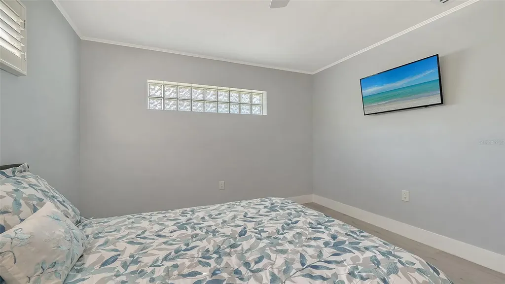 619 Buttonwood Drive Longboat Key FL 34228