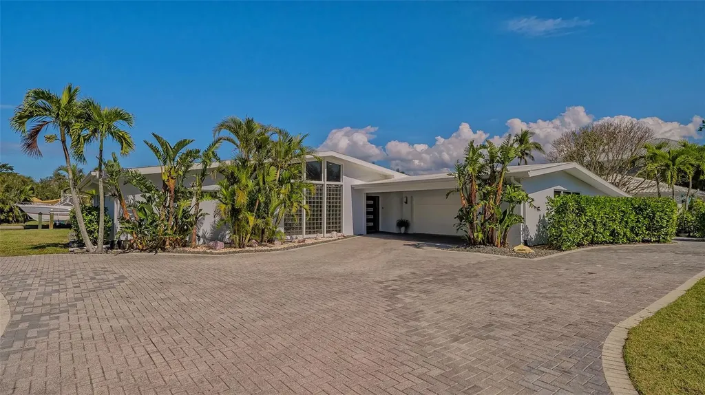 619 Buttonwood Drive Longboat Key FL 34228