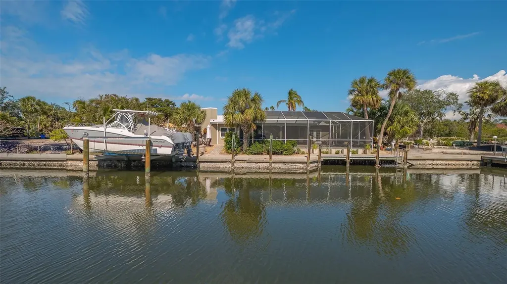 619 Buttonwood Drive Longboat Key FL 34228