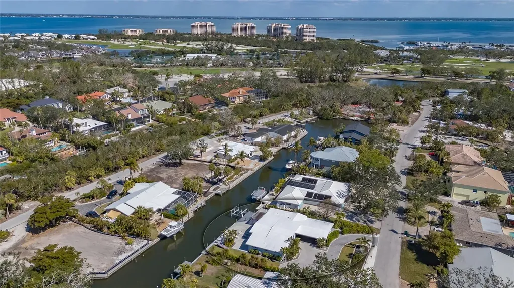 619 Buttonwood Drive Longboat Key FL 34228
