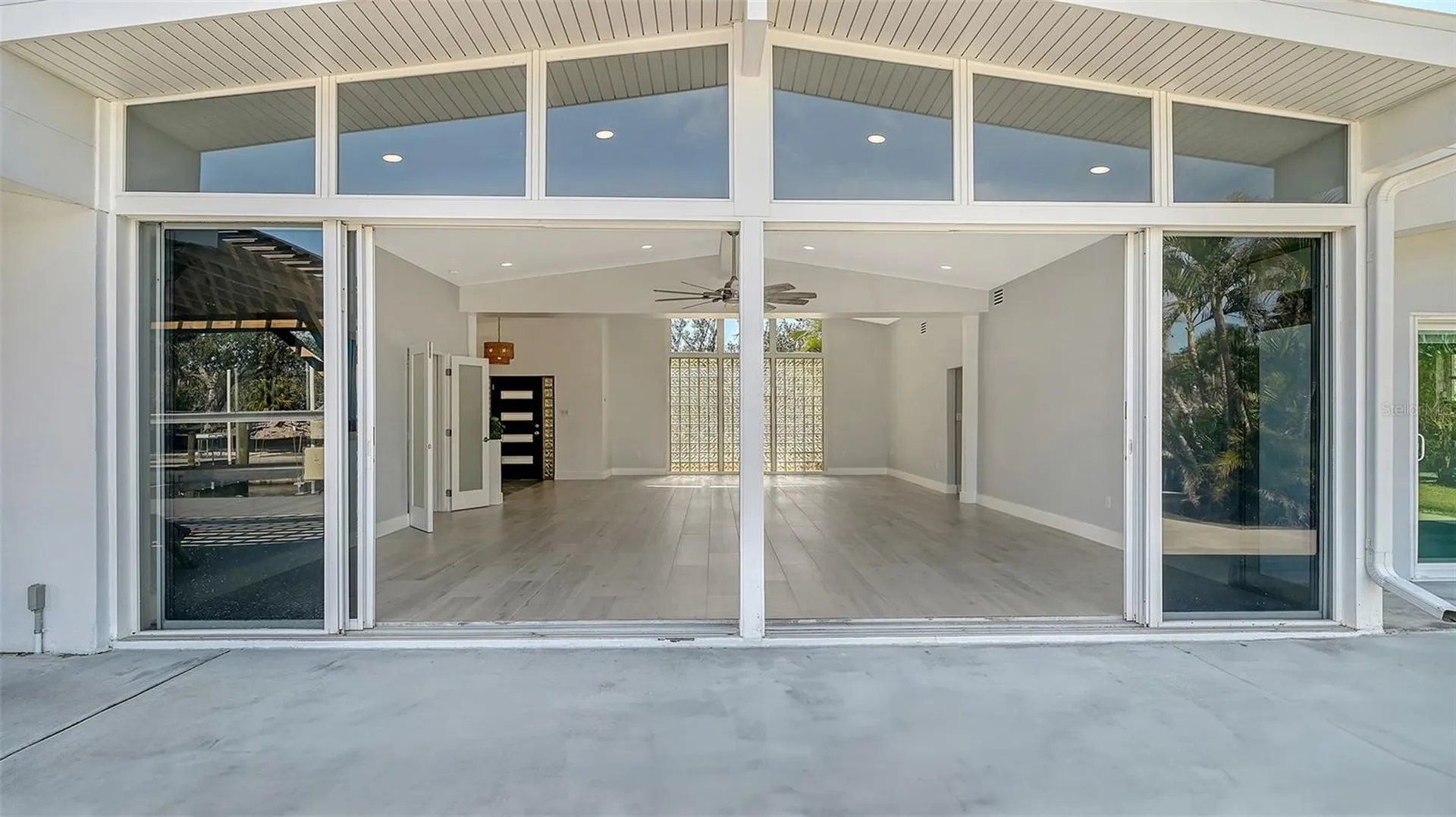 619 Buttonwood Drive Longboat Key FL 34228
