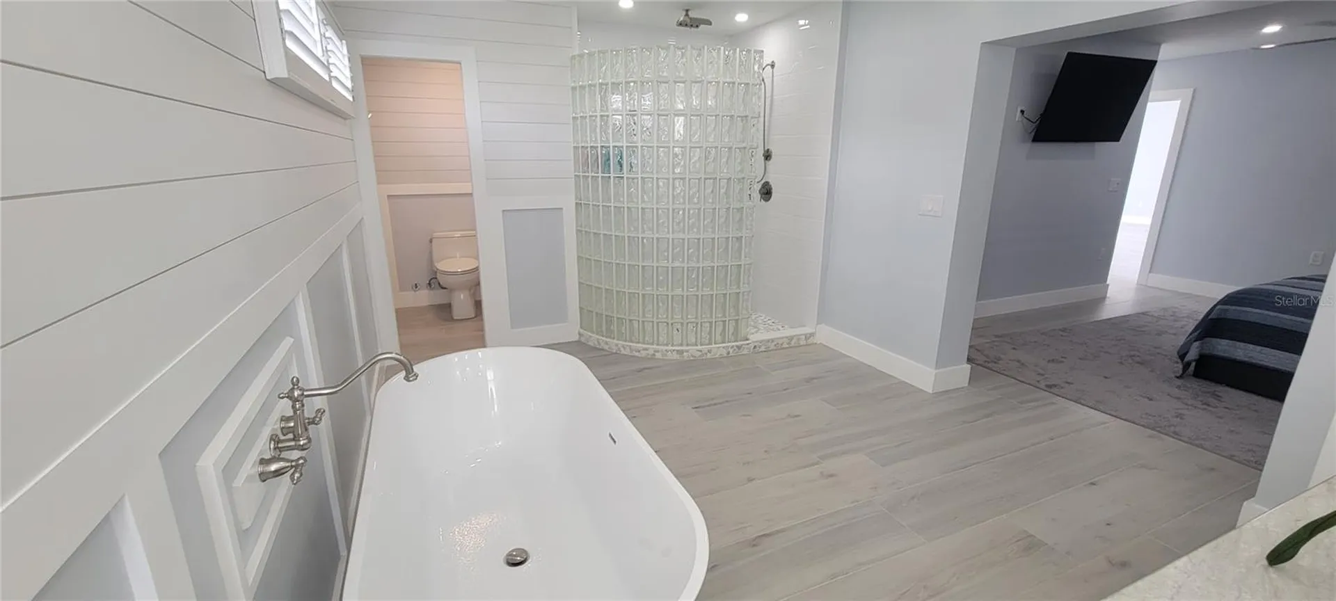 619 Buttonwood Drive Longboat Key FL 34228