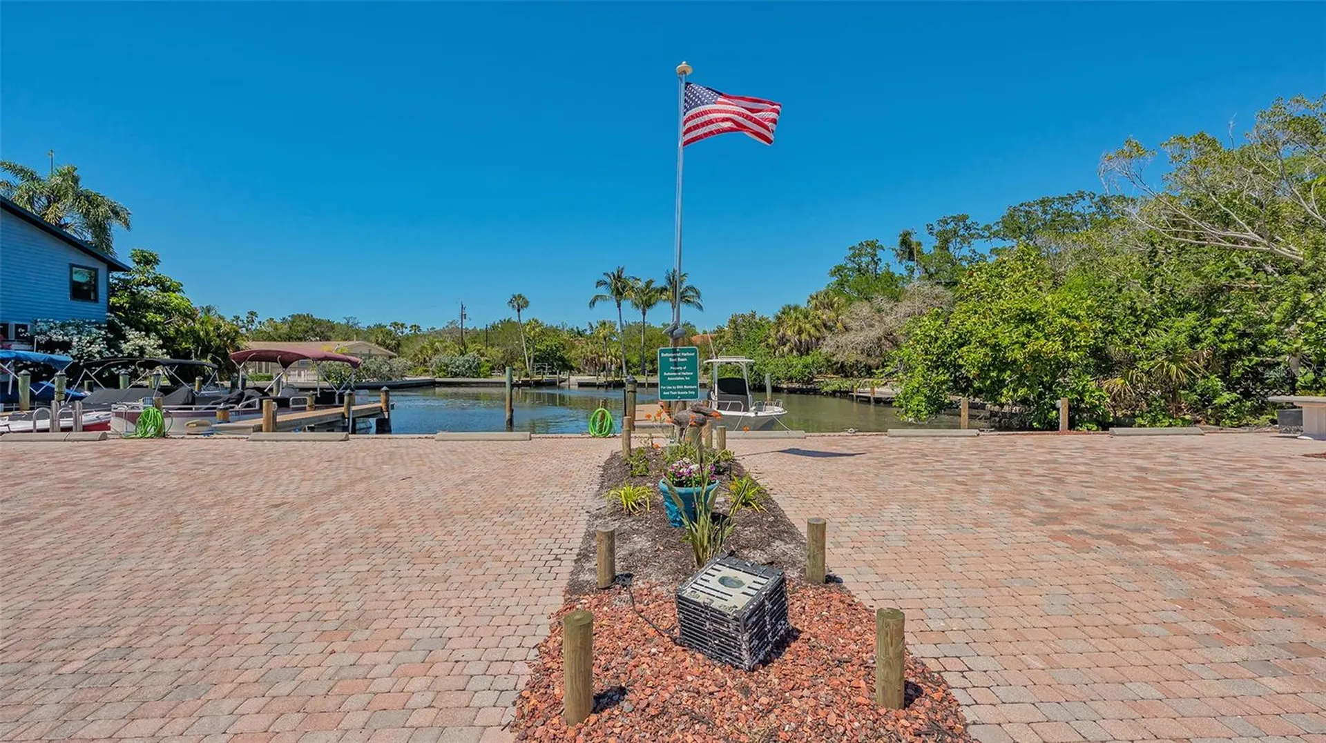 619 Buttonwood Drive Longboat Key FL 34228