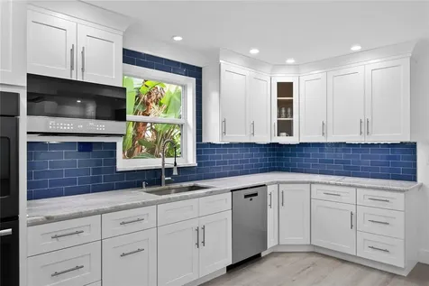 619 Buttonwood Drive Longboat Key FL 34228