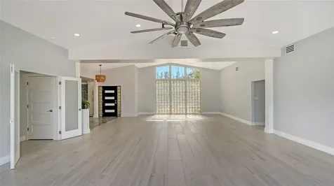 619 Buttonwood Drive Longboat Key FL 34228